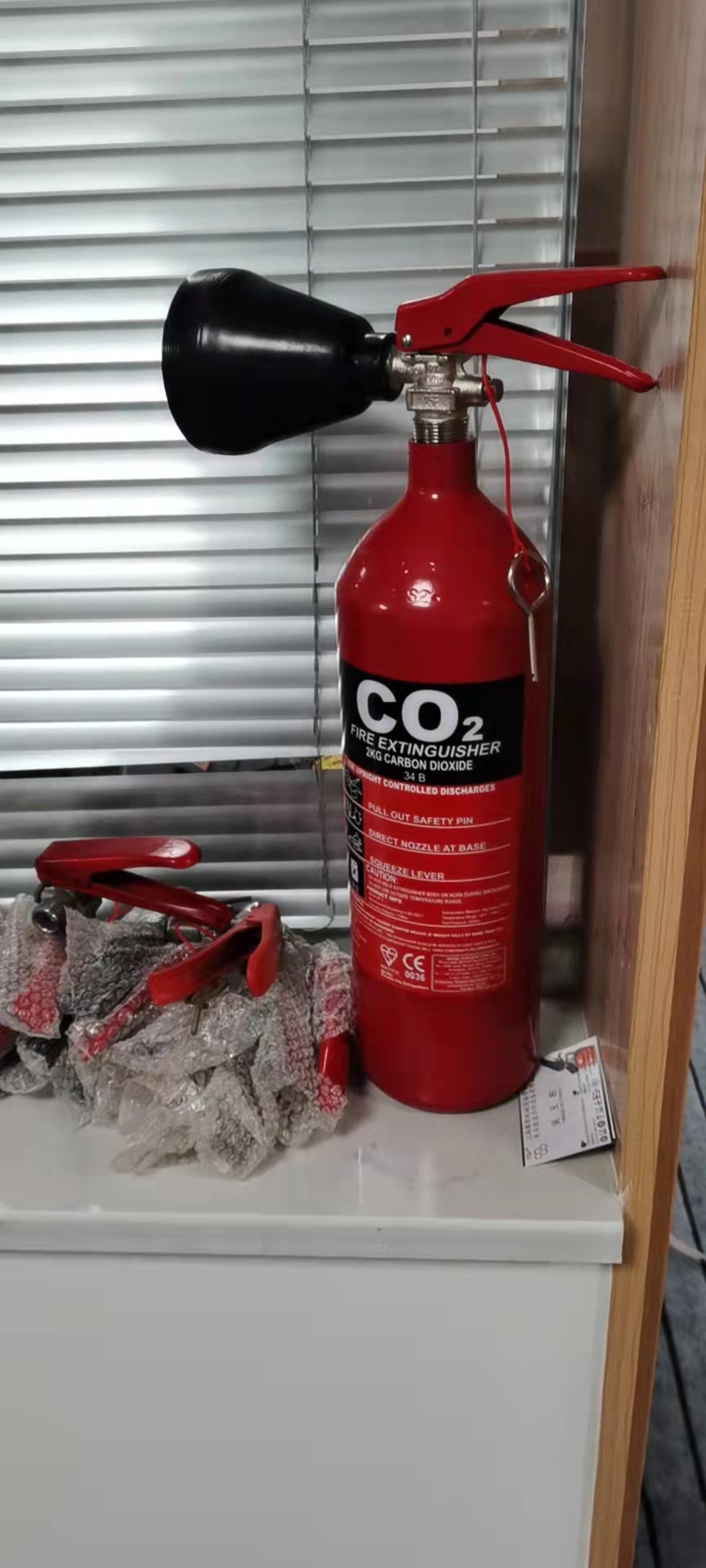 消火器 CO2