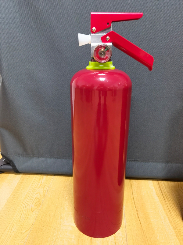 真鍮弁が付いている木のための 2.3kg の乾燥した粉の消火器